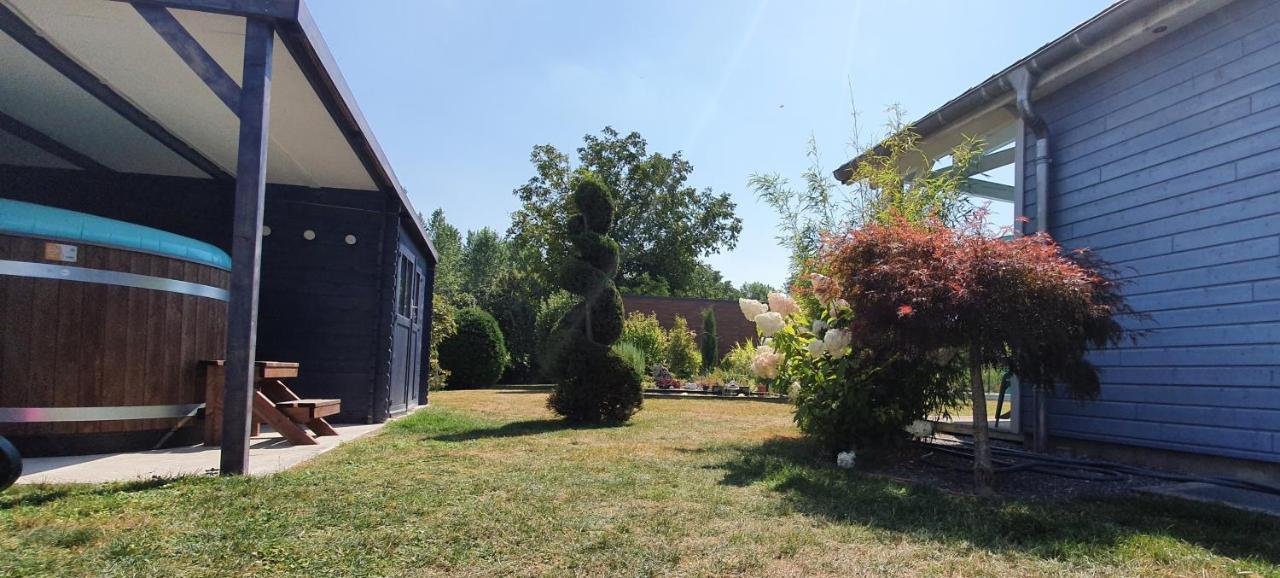 Gite Et Chambre D'Hotes En Champagne Courtisols Exterior foto